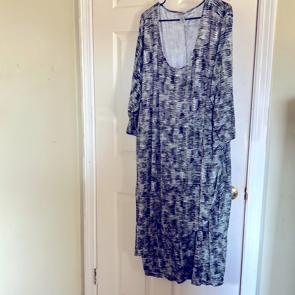 Catherines Curvy Collection dress for women. Size 5X (34W/36W)